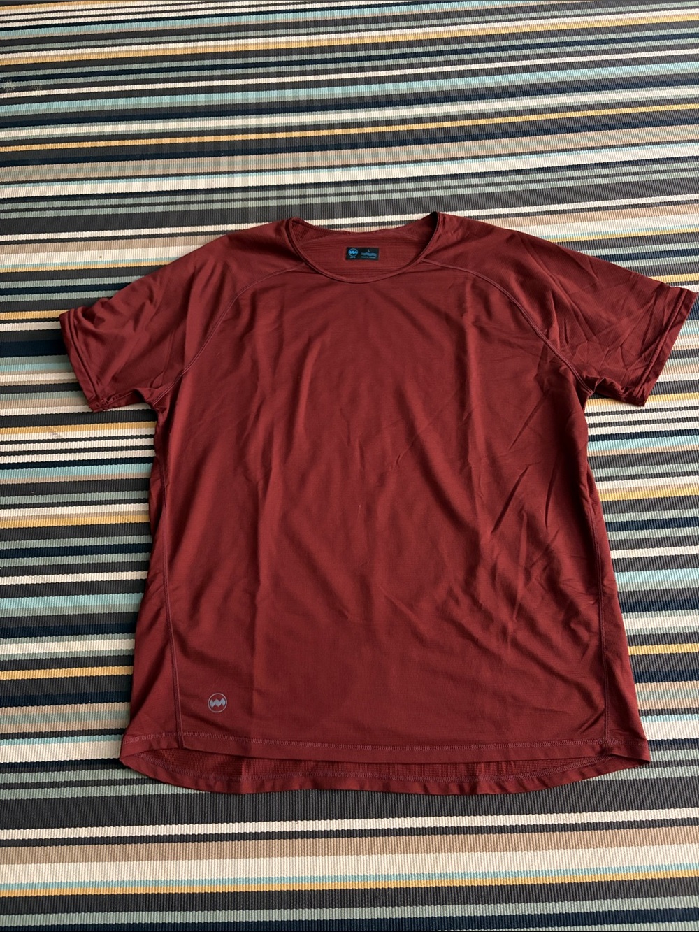 Janji Helio Tech Tee - Maroon
